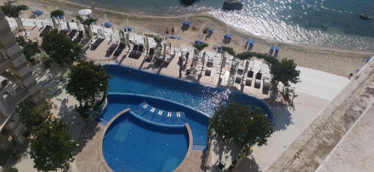 Elegantz Apartments Lamer Varna Buitenkant foto